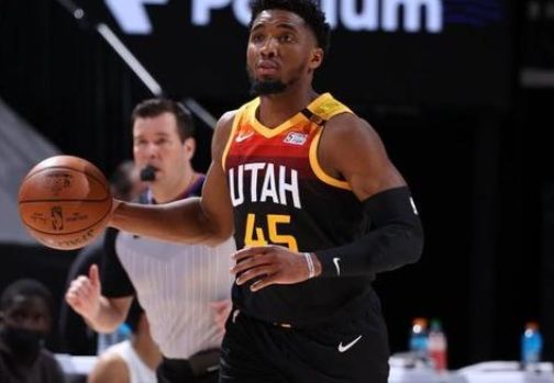 他們憑藉穩 他們憑藉穩