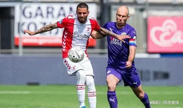 引了众多球 引了众多球