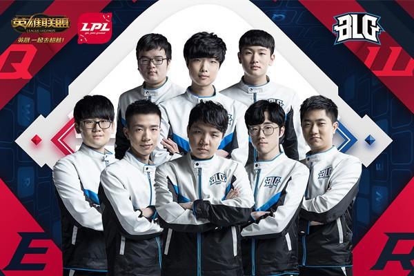 处于风雨飘 处于风雨飘