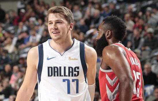 续了他一贯 续了他一贯