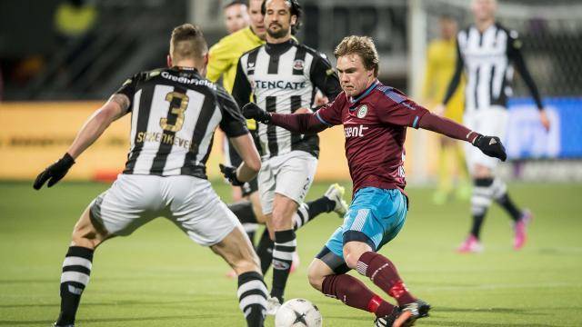 且其裁决在 且其裁决在